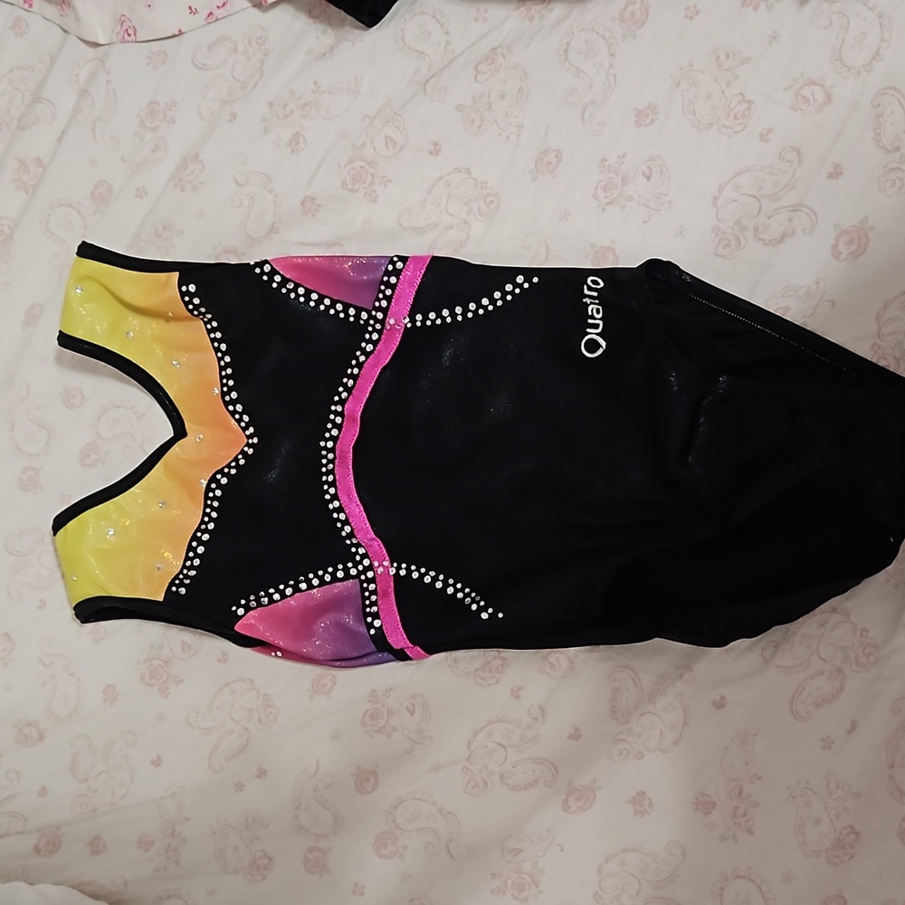 Girls gymnastics Leo size child medium